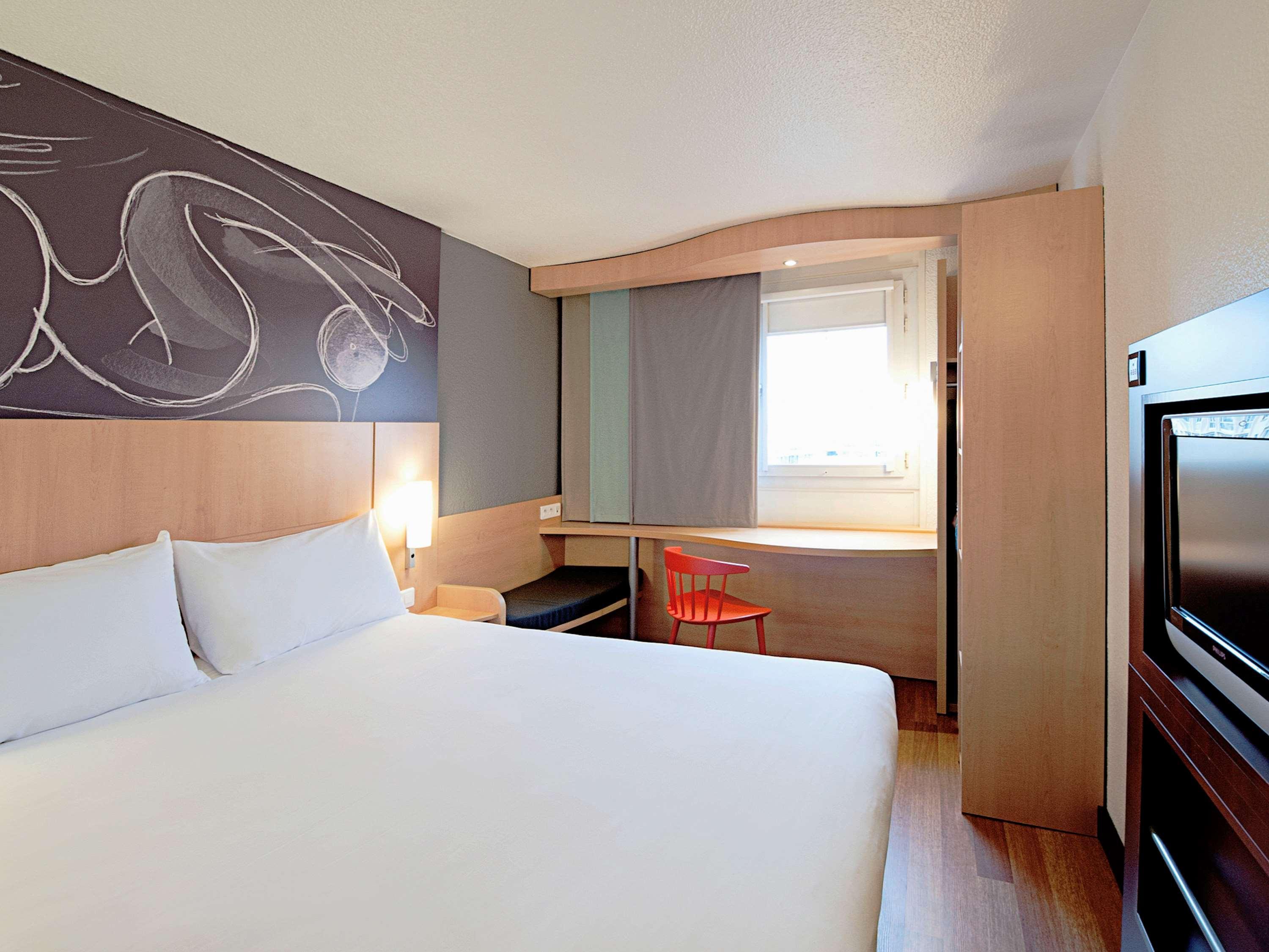 Ibis Liege Seraing Бонселе Экстерьер фото