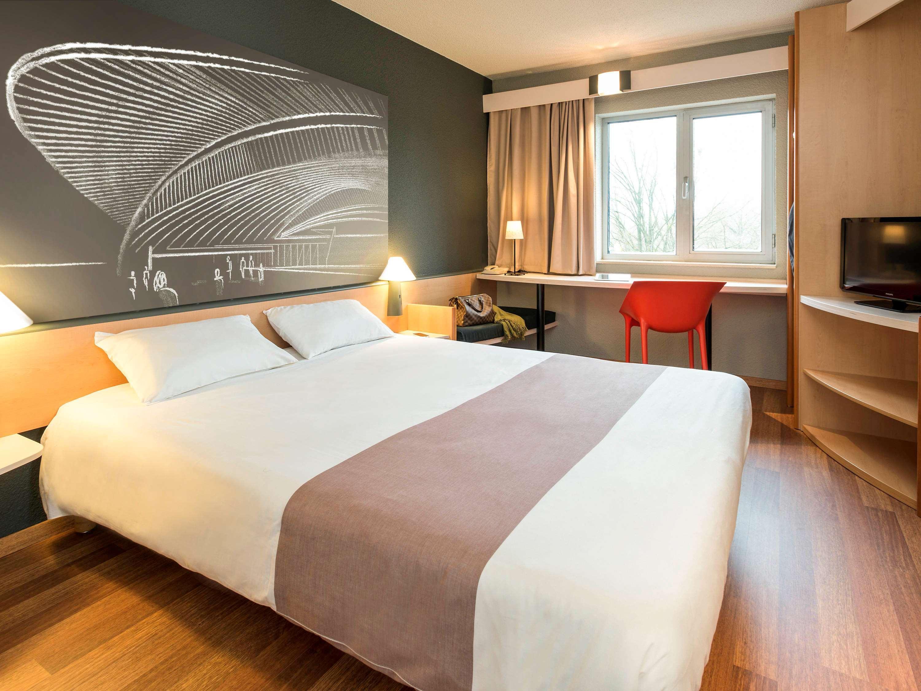 Ibis Liege Seraing Бонселе Экстерьер фото