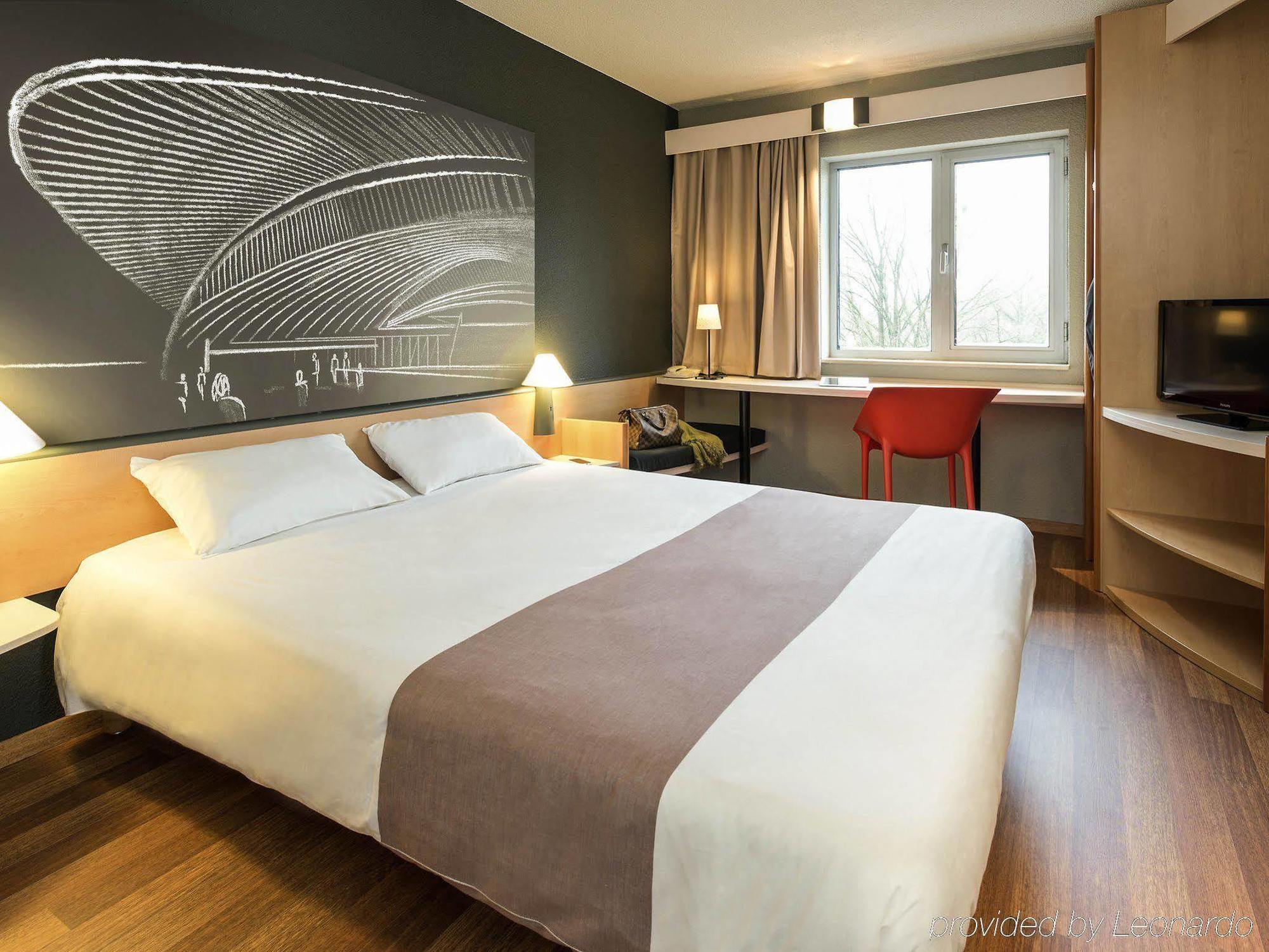 Ibis Liege Seraing Бонселе Экстерьер фото